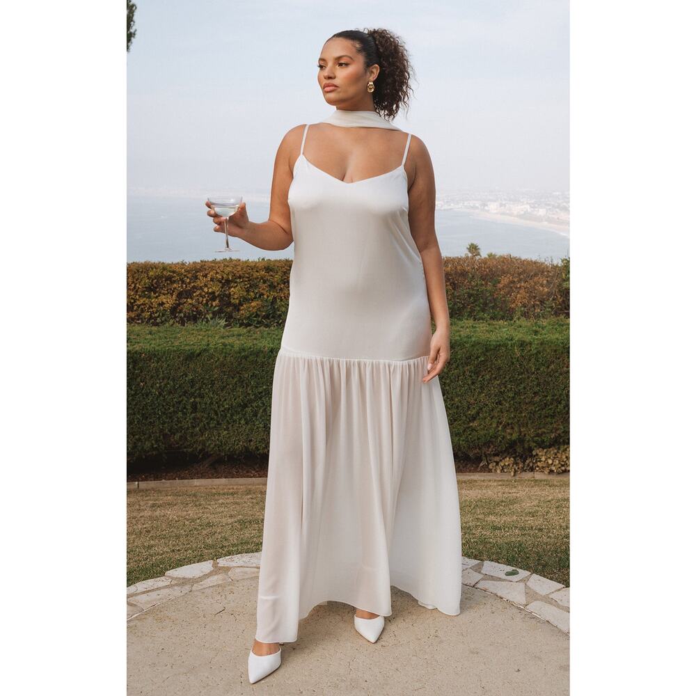 Show Me Your Mumu Dalia Maxi Dress in Ivory Luxe Satin S - Picture 2 of 6